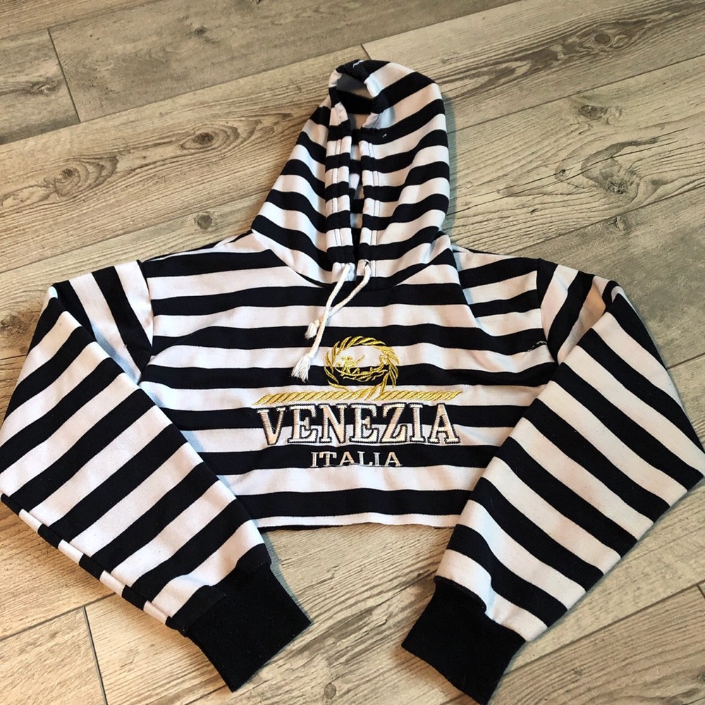 Cropped Italy Hoodie